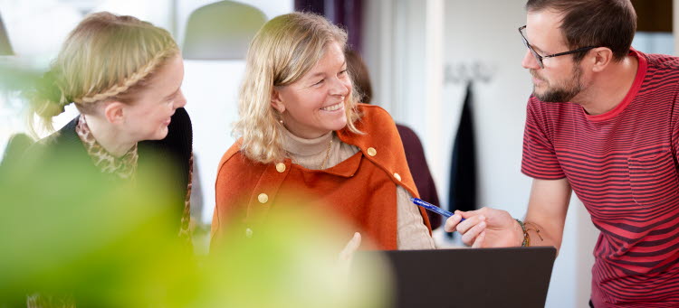 Diskussioner vid dator