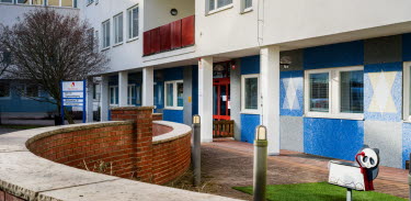 Exteriör bild på på entrén till förlossningen.